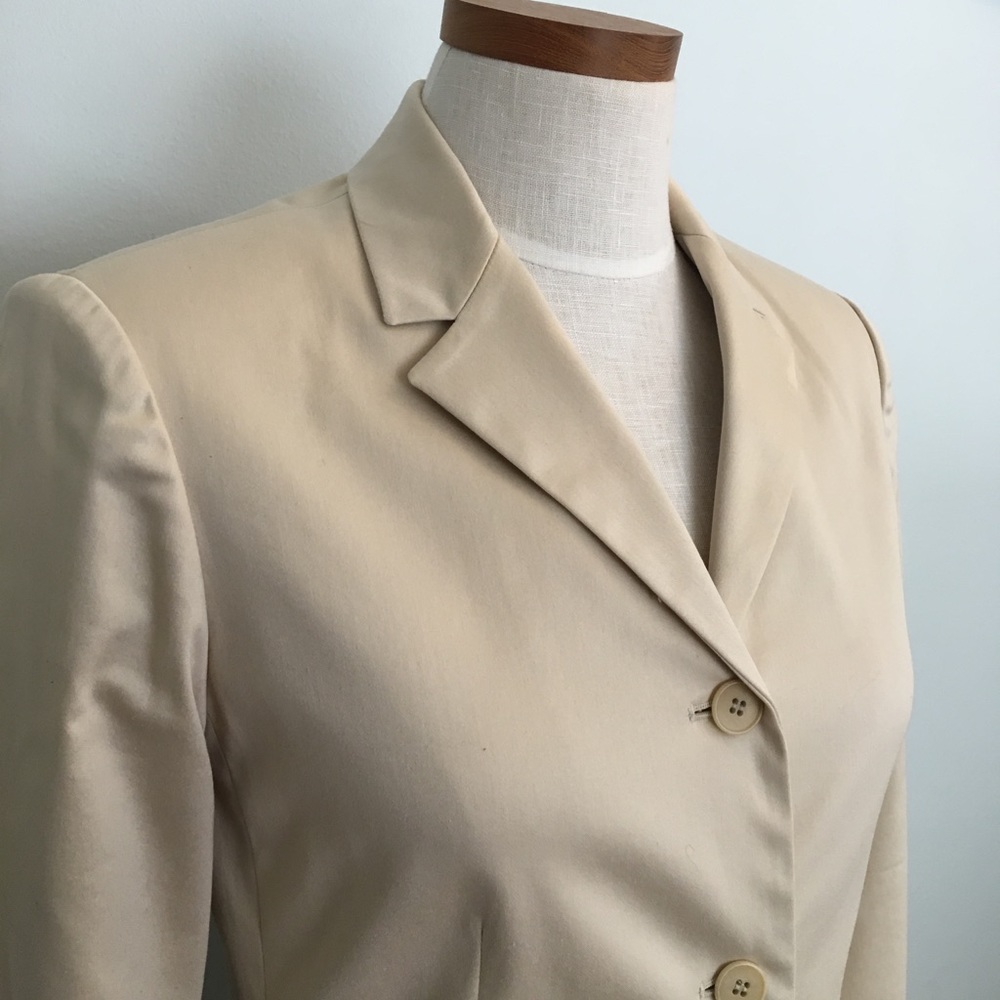 THE LIMITED WOMENS 2 PIECE SKIRT/JACKET SET BEIGE